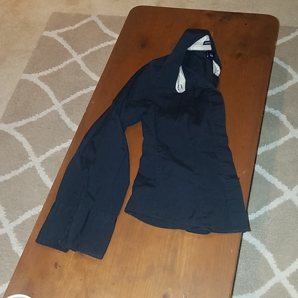Button up - Picture 2 of 4